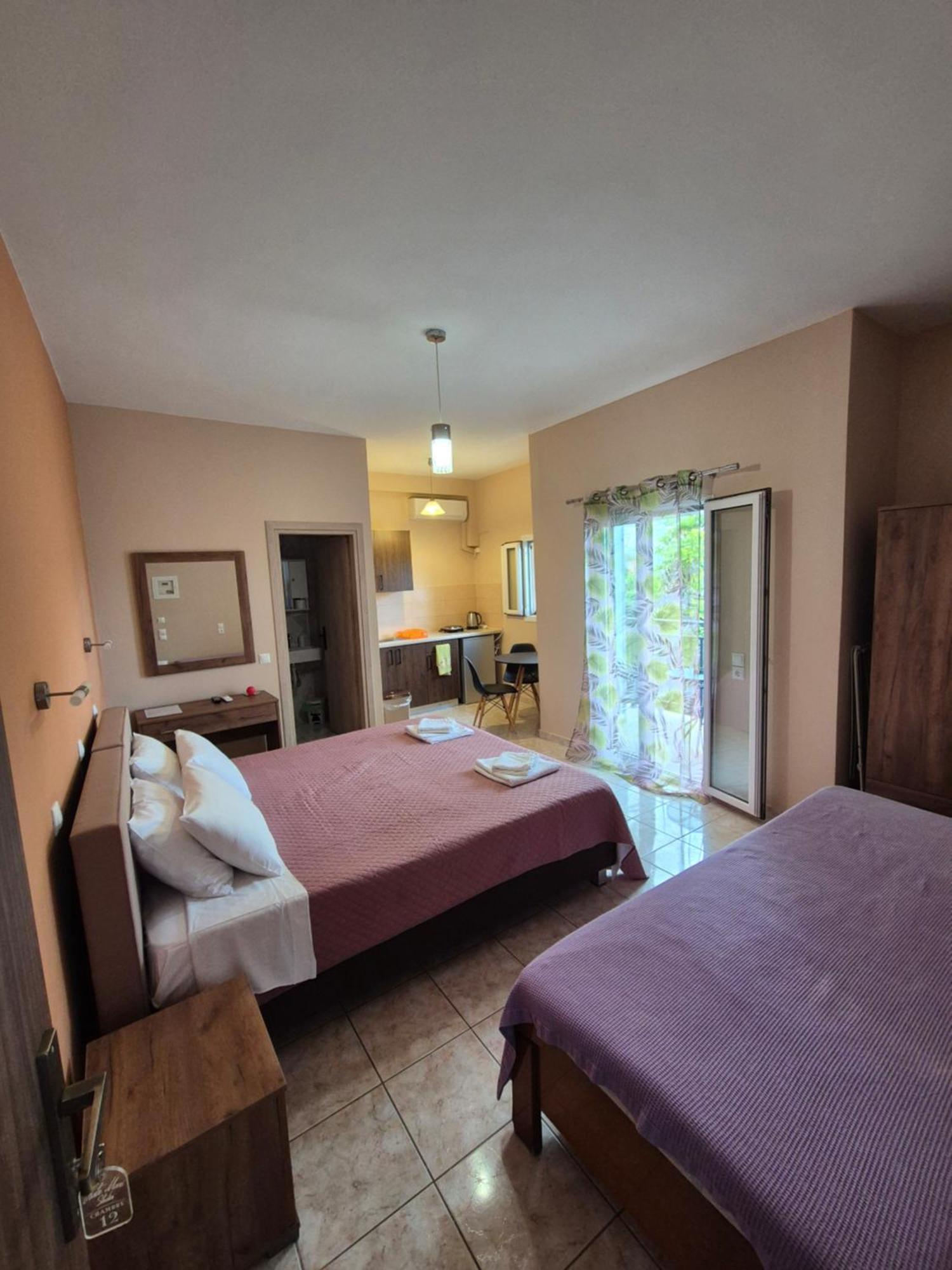 Kate-mari Bed & Breakfast *
